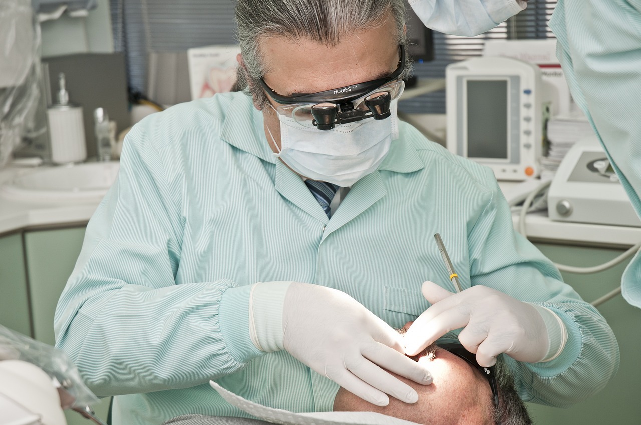 dentist-2530990_1280.jpg